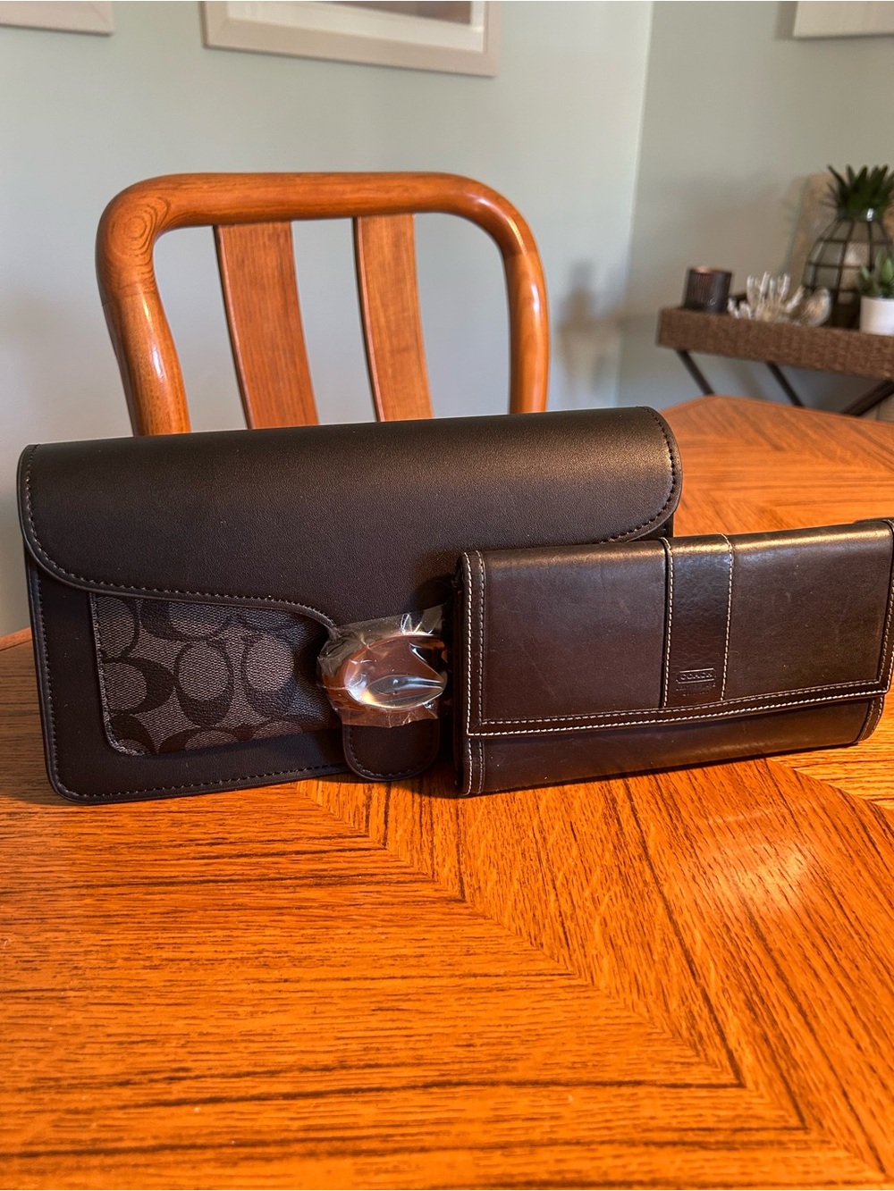 New Coach Women’s Black Signature Coated Canvas & Leather Wallet Clutch